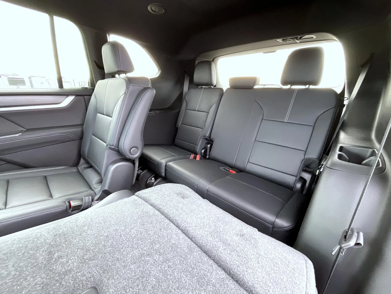 New 2026 Summit White GMC Elevation image 20