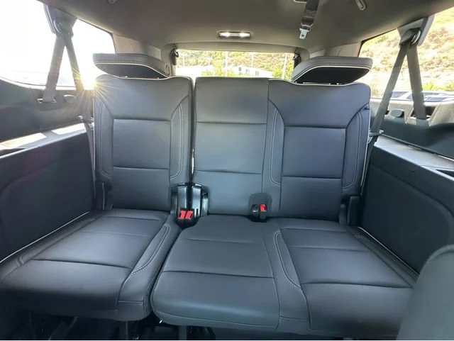 New 2026 Sterling Metallic GMC Elevation image 18