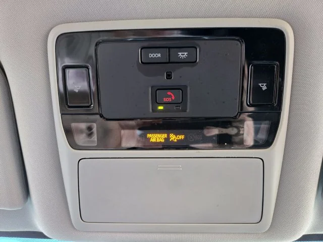 Used 2024 White Toyota XLE image 27