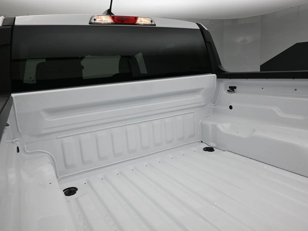 New 2026 Oxford White Ford XLT image 20