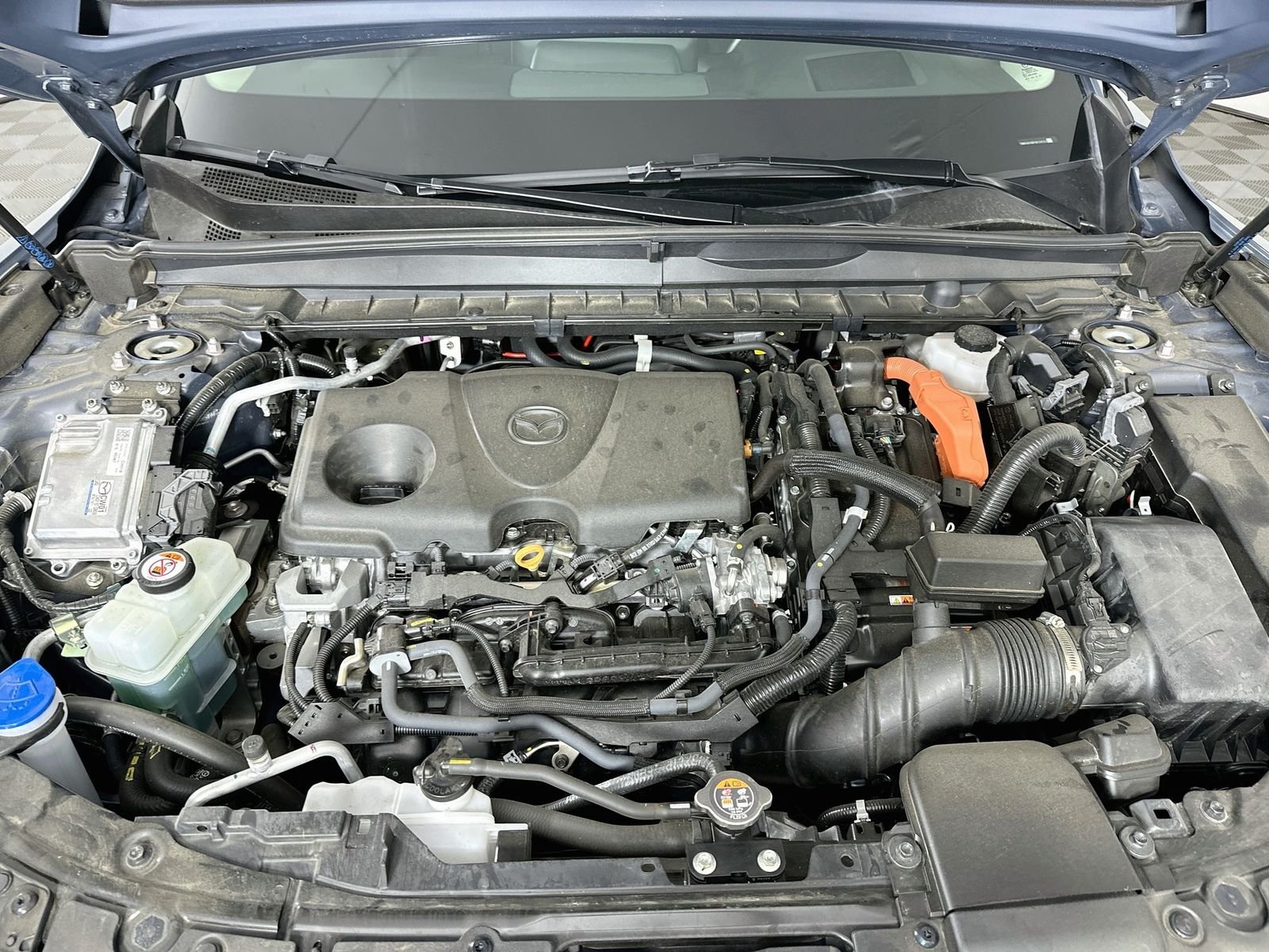 Certified Used 2025 Gray Metallic Mazda Premium Plus image 32