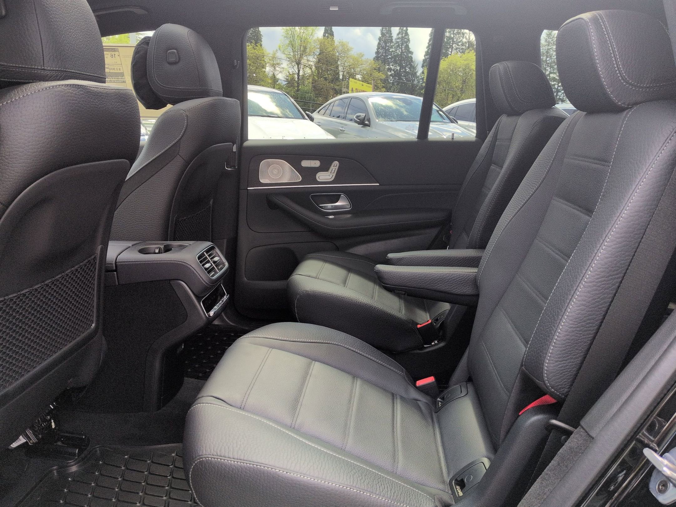 New 2026 Obsidian Black Metallic Mercedes-Benz GLS 580 image 58