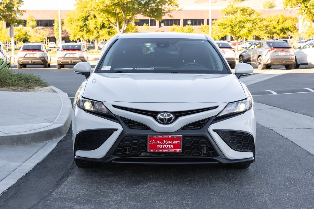 Used 2022 Toyota Camry SE with VIN 4T1G11AK8NU076725 for sale in Rancho Santa Margarita, CA