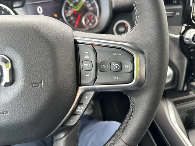 2026 RAM 1500 Laramie - Photo 18
