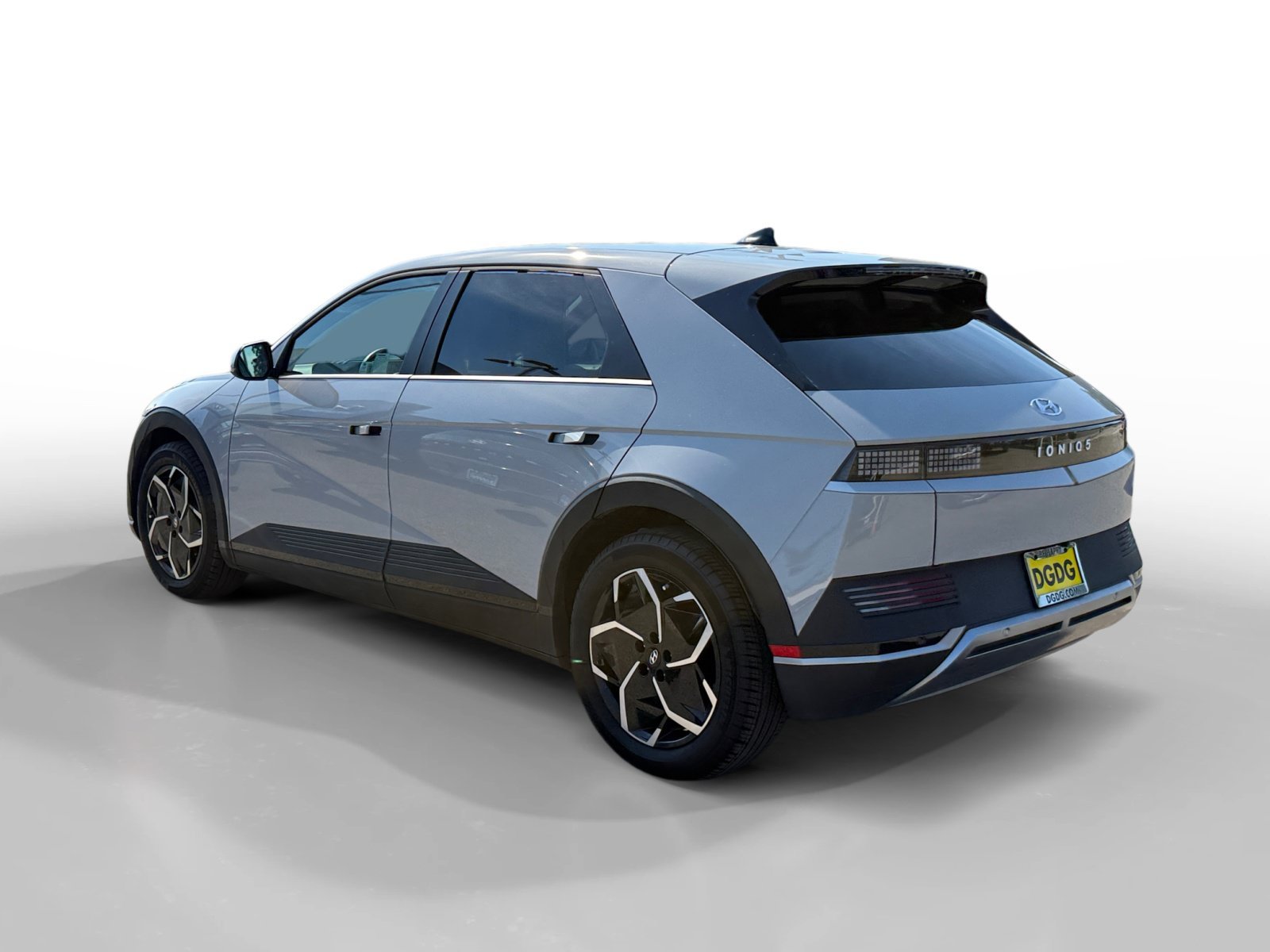 Certified Used 2024 Cyber Gray Hyundai SEL image 3