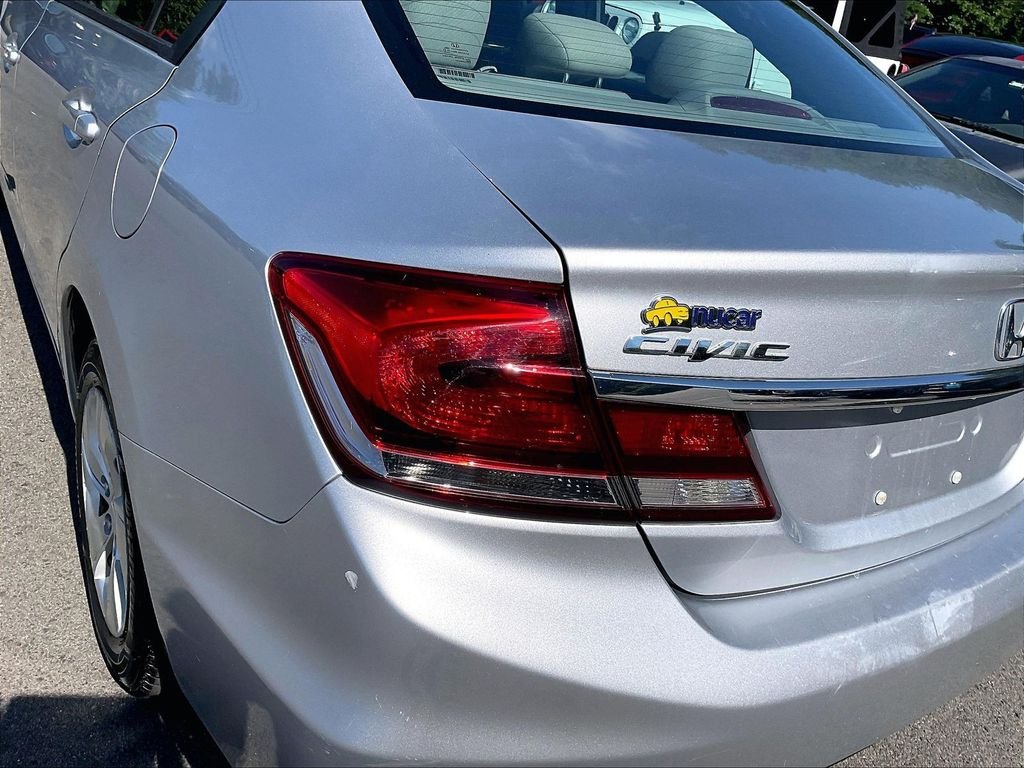 Used 2013 Silver Honda LX image 29