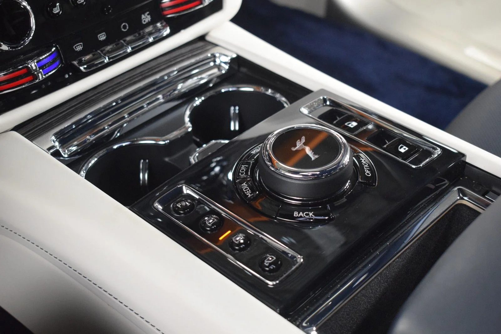 Used 2021 Blue Rolls-Royce  image 36