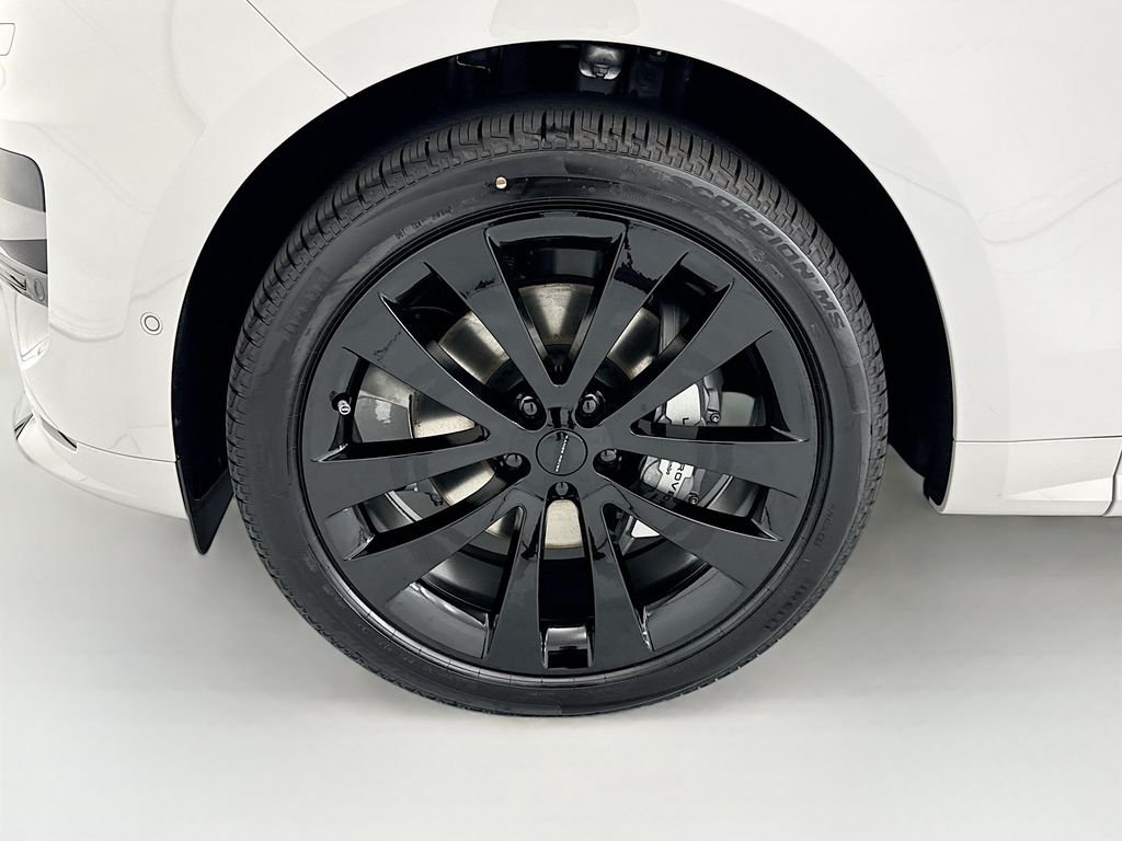 New 2026 Borasco Grey Land Rover Dynamic SE image 30
