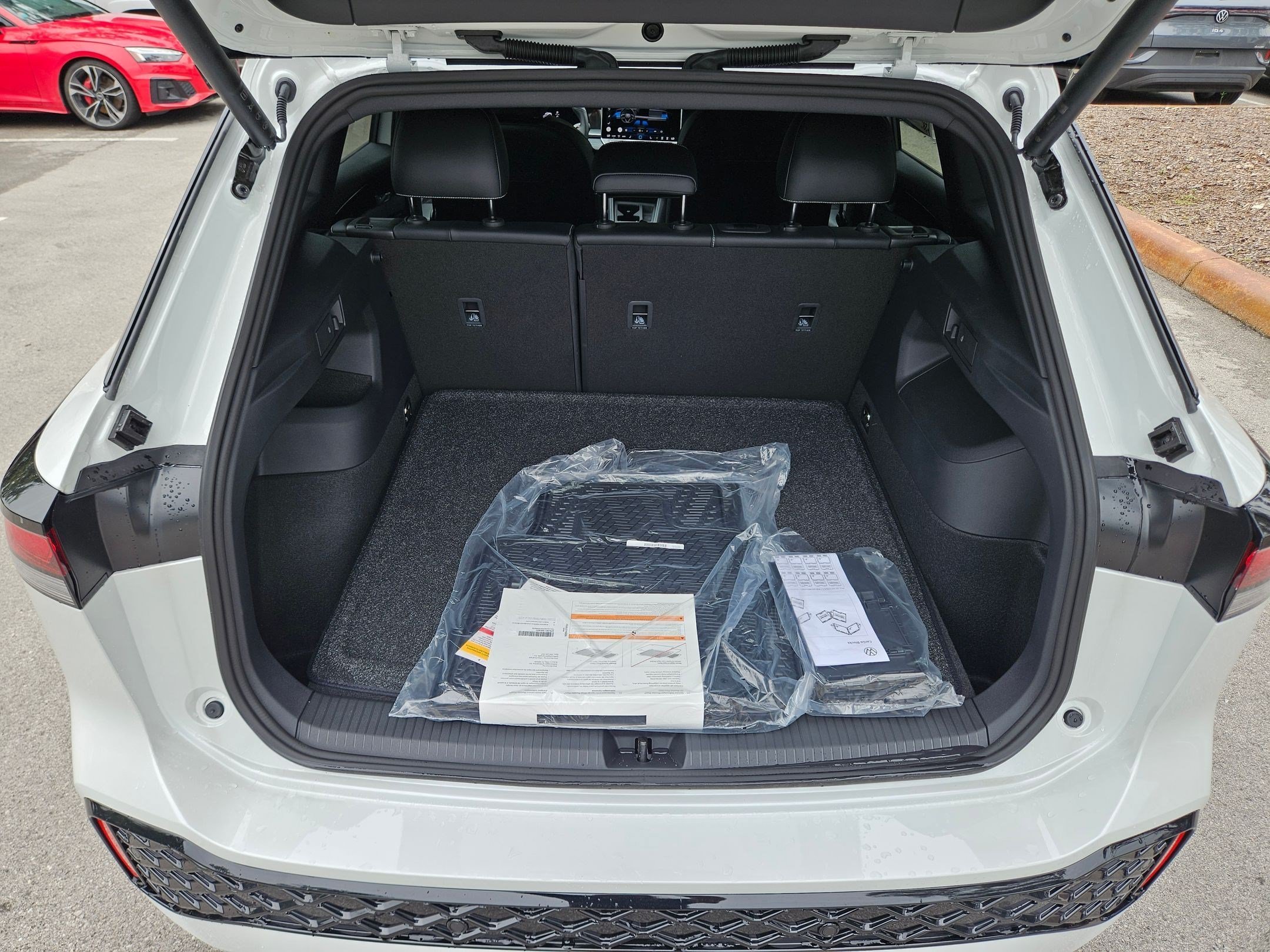New 2026 Opal White Pearl Volkswagen SE R-Line Black image 18