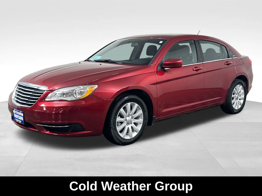 Used 2013 Red Chrysler Touring image 6