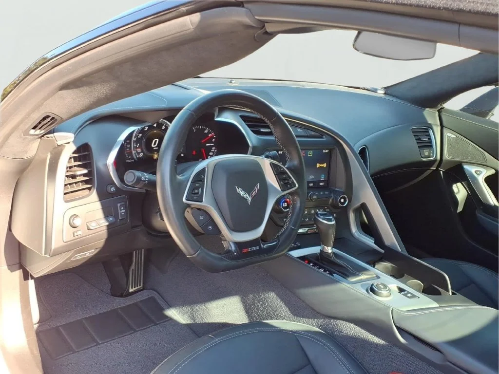 Used 2015 ARCTIC WHITE Chevrolet Z06 3LZ image 25