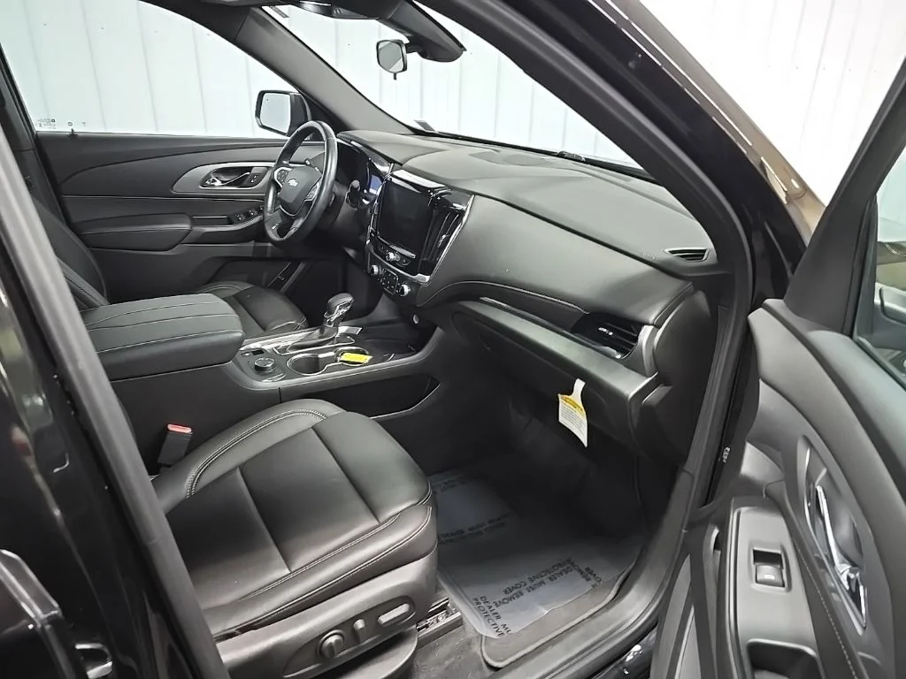 Used 2023 Black Chevrolet LT Leather image 15