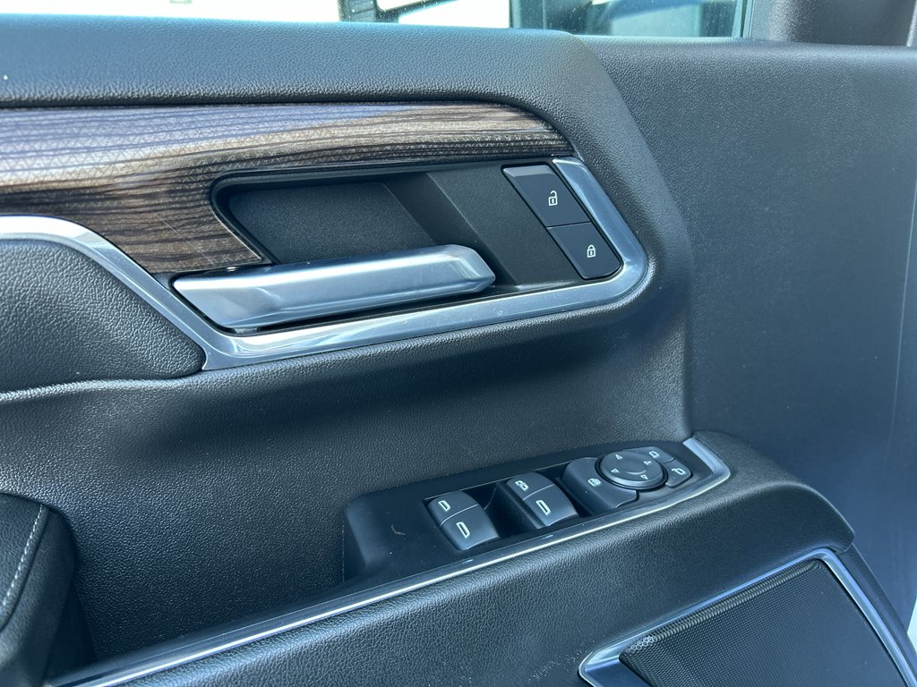 2024 Chevrolet Silverado 3500HD LT - Photo 17