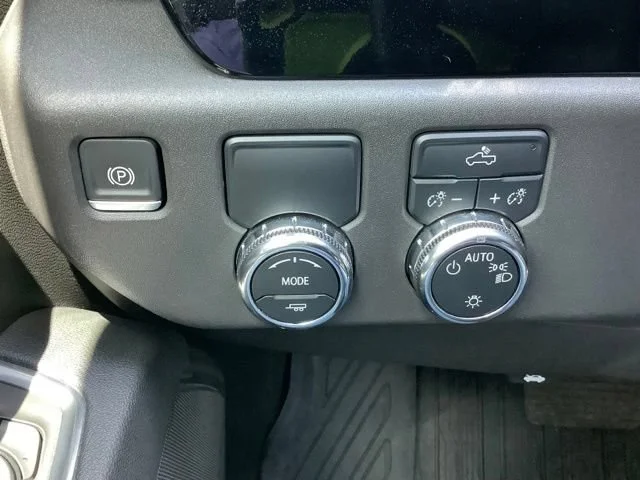 2025 GMC Sierra 1500 SLE - Photo 24