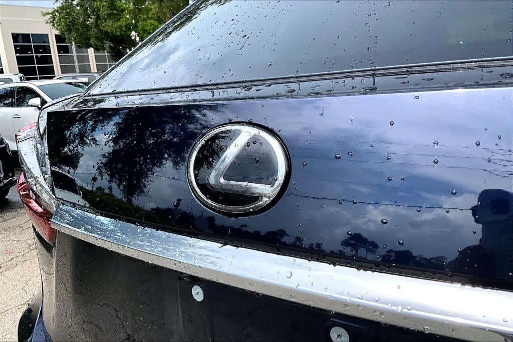 Used 2020  Lexus 350 image 31