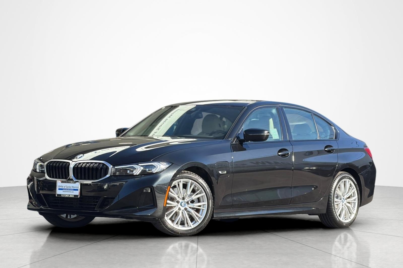 2023 BMW 3 Series 330e