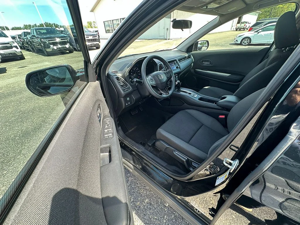Used 2020  Honda LX image 17