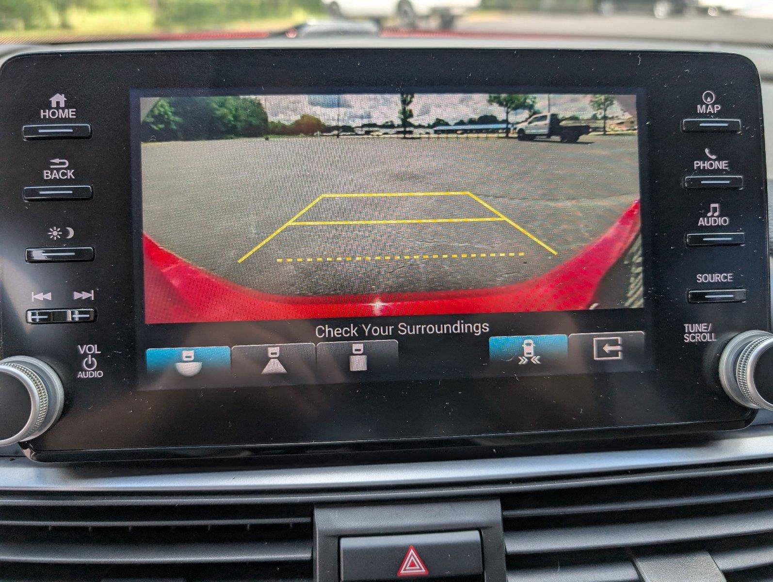 Used 2018 Radiant Red Metallic Honda Touring 1.5T image 18