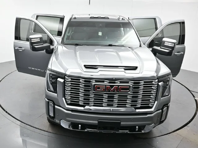 Used 2025 Sterling Metallic GMC Denali image 41