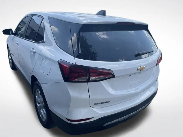 Used 2024 White Chevrolet LT image 7
