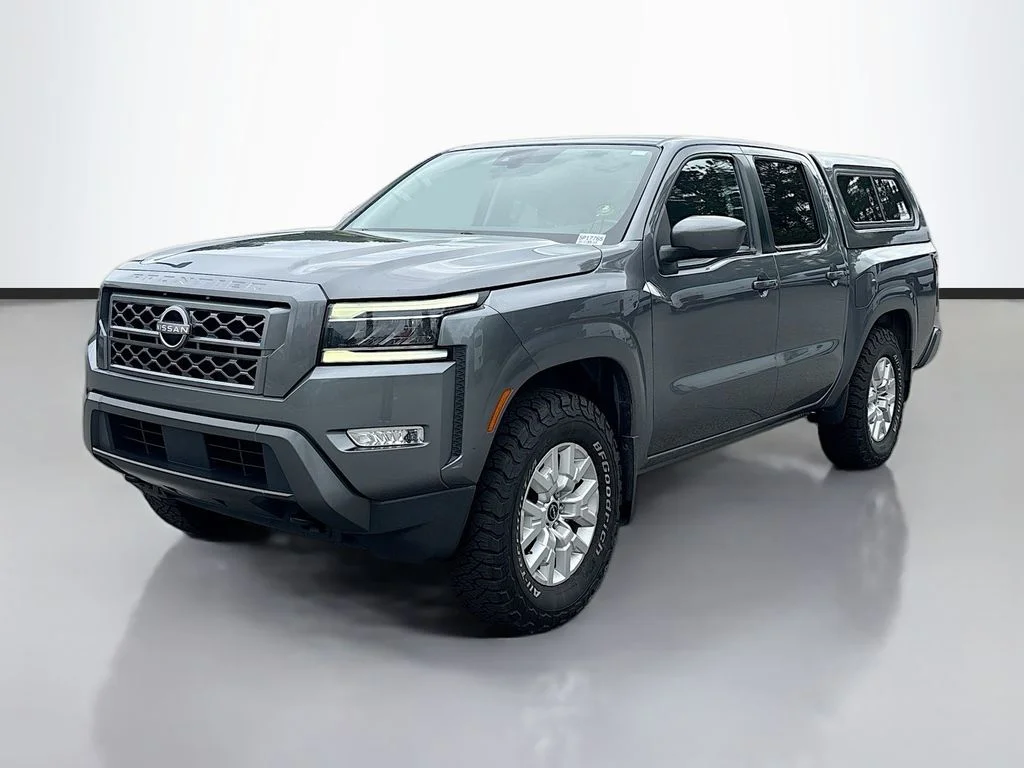 Used 2023 Gun Metallic Nissan SV image 6