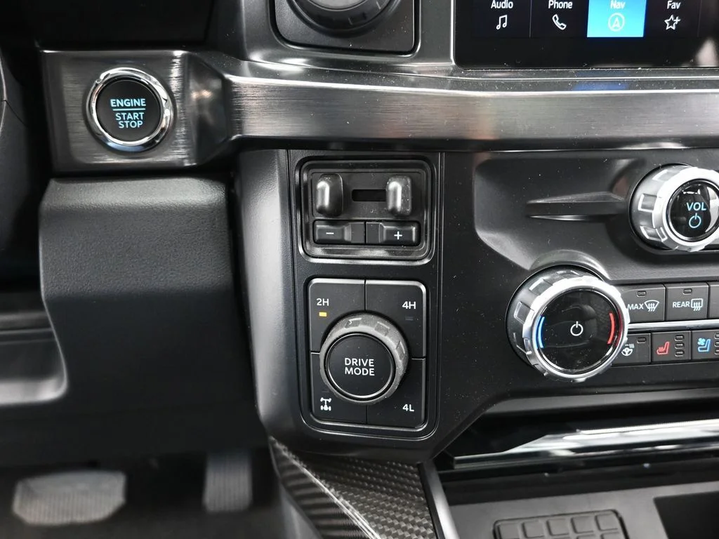 New 2026 Oxford White Ford Lariat image 19