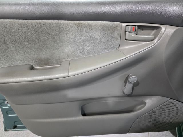 Used 2007 Green Toyota CE image 10