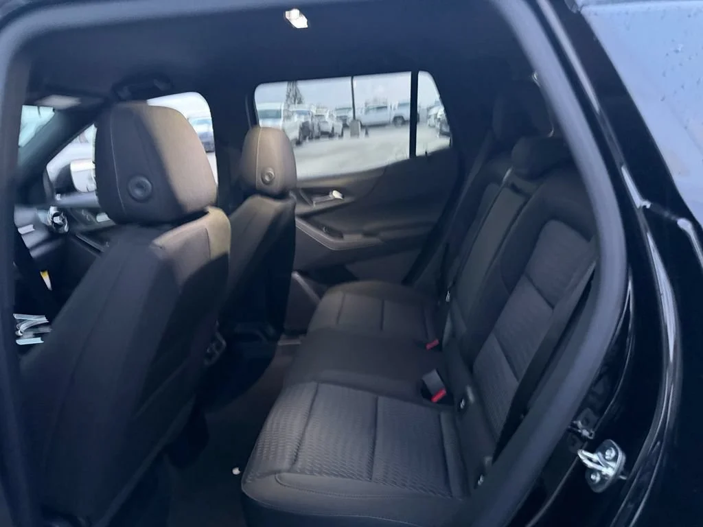 New 2027 Mosaic Black Metallic Chevrolet LT image 12
