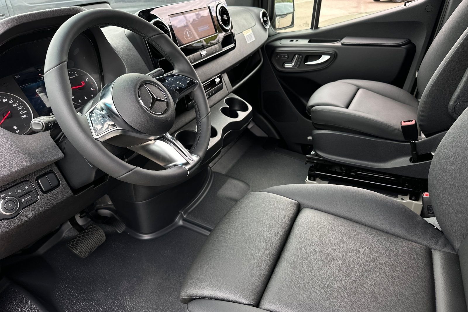 2026 Mercedes-Benz Sprinter Cargo Van Base - Photo 8