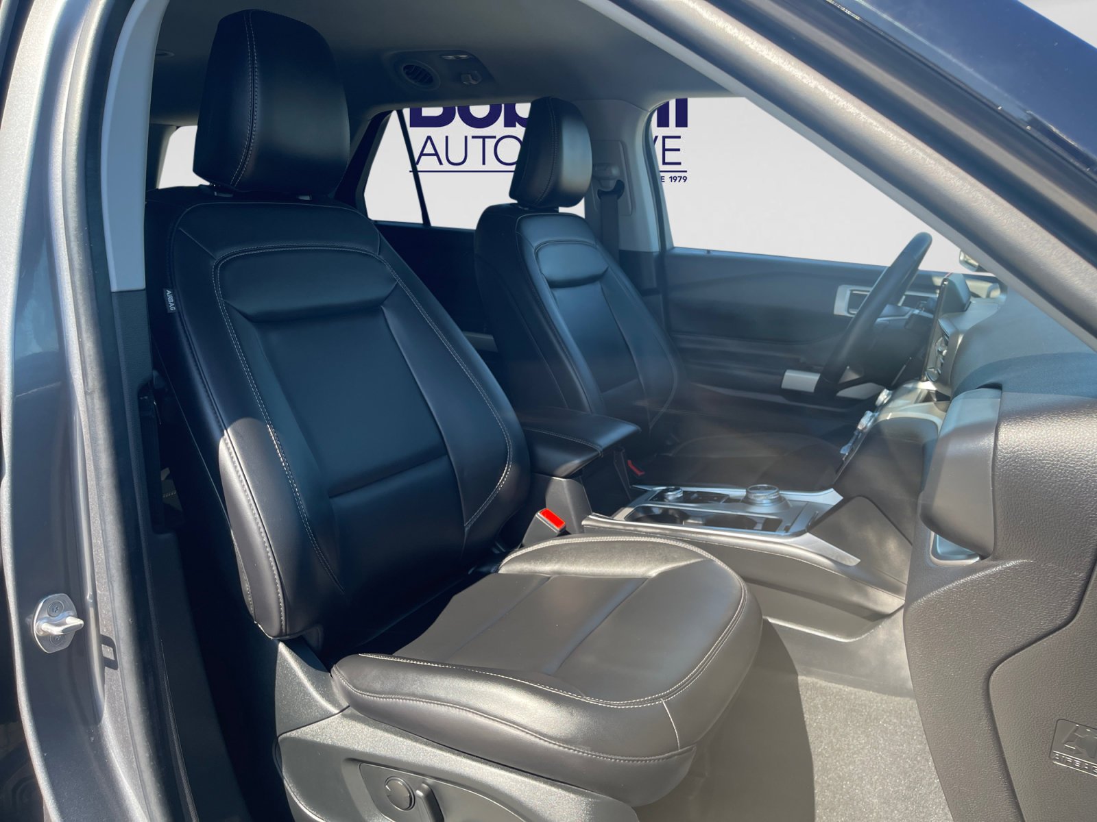 2022 Ford Explorer XLT - Photo 15
