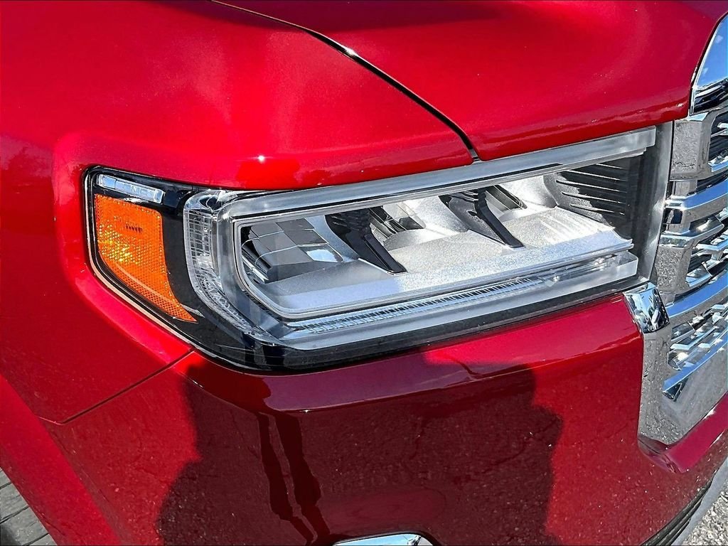 Used 2023 Volcanic Red GMC Denali image 33