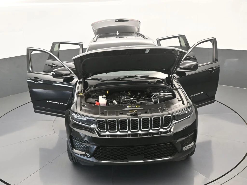 2025 Jeep Grand Cherokee Laredo - Photo 68