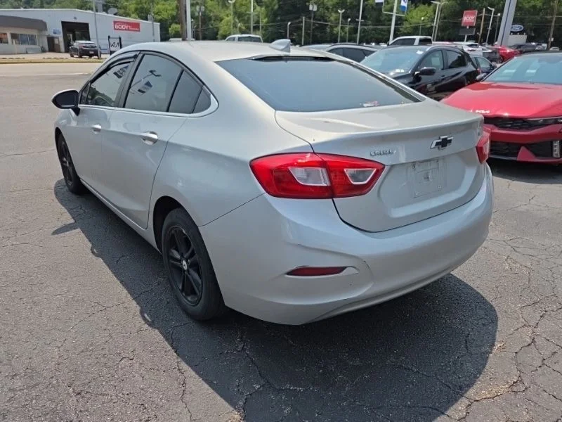 Used 2017 Silver Chevrolet LT image 5