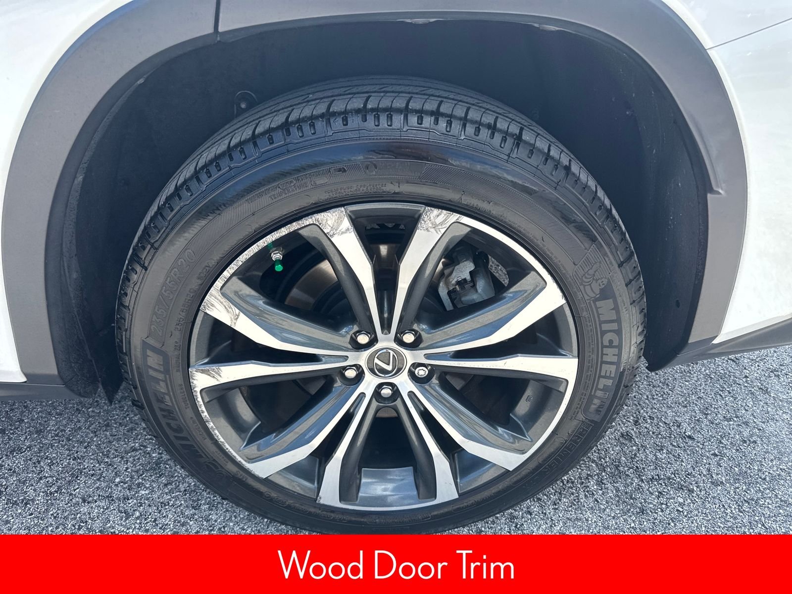 Used 2019 White Lexus 350 image 17