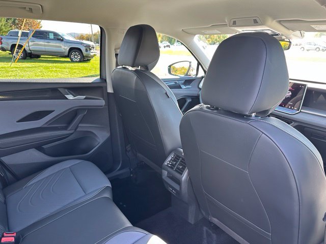 Used 2026 Silver Volkswagen SE image 20
