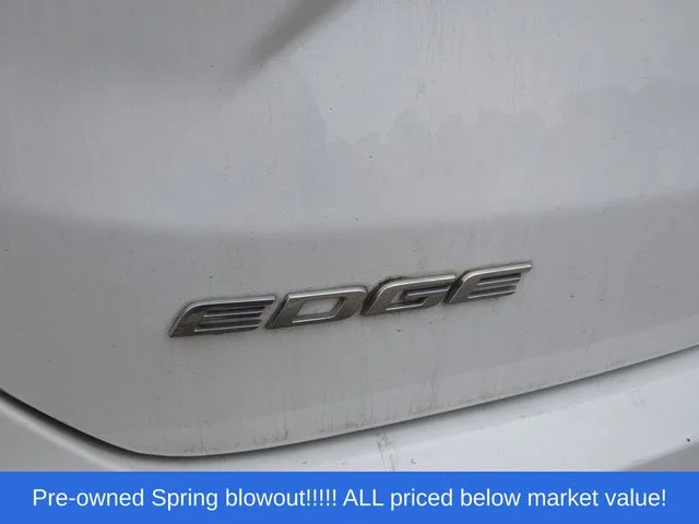 Used 2020 White Ford SEL image 9