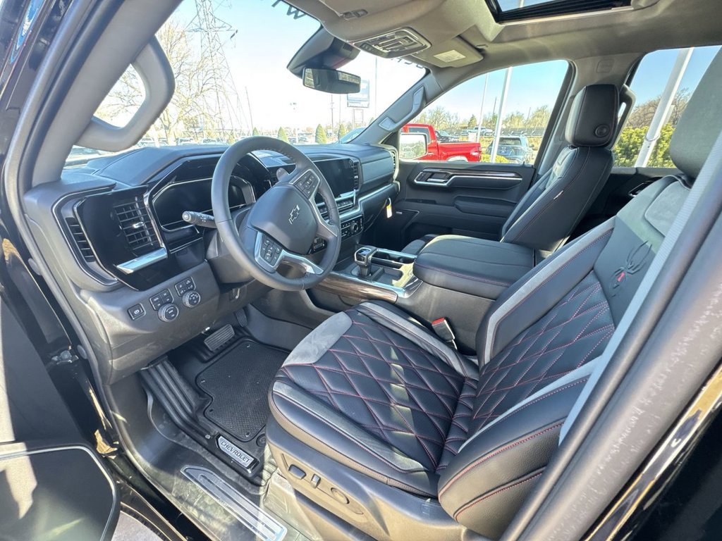 Used 2025 Black Chevrolet RST image 37