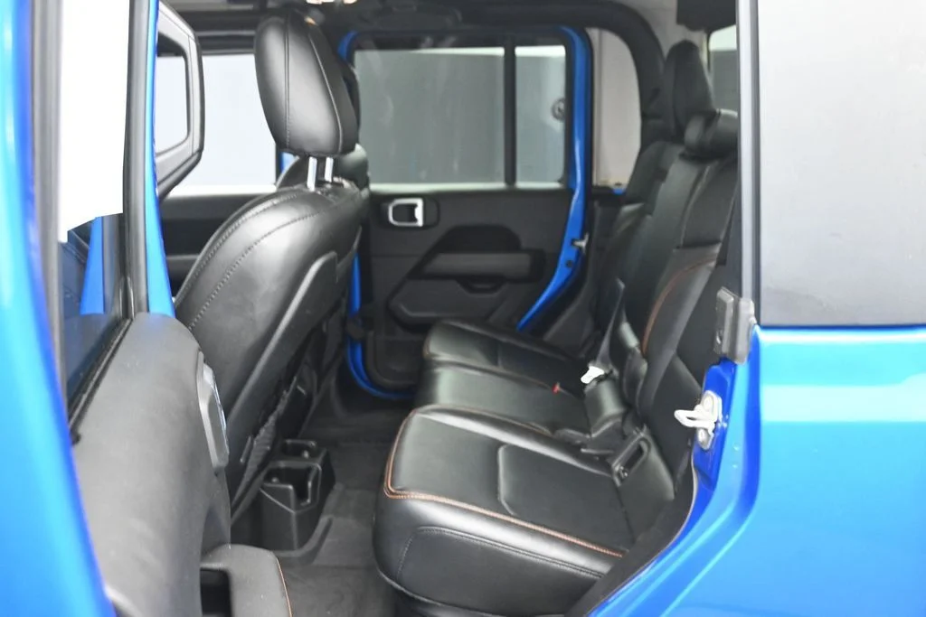 Used 2022 Blue Jeep Mojave image 12
