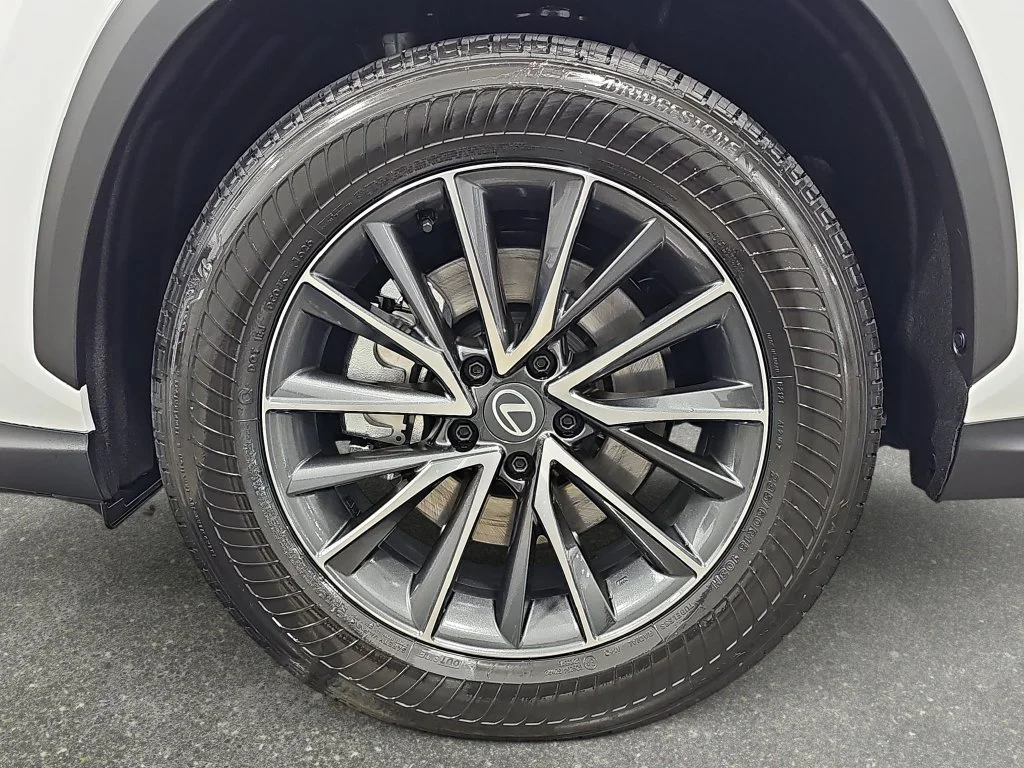 New 2026 Ultra White Lexus PREMIUM image 31
