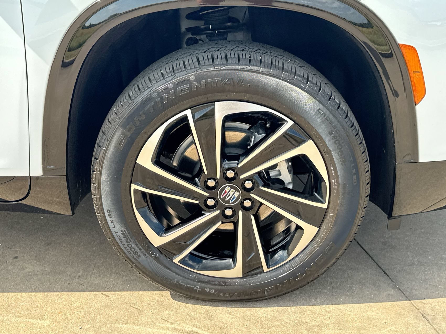 2026 Buick Enclave Sport Touring - Photo 10