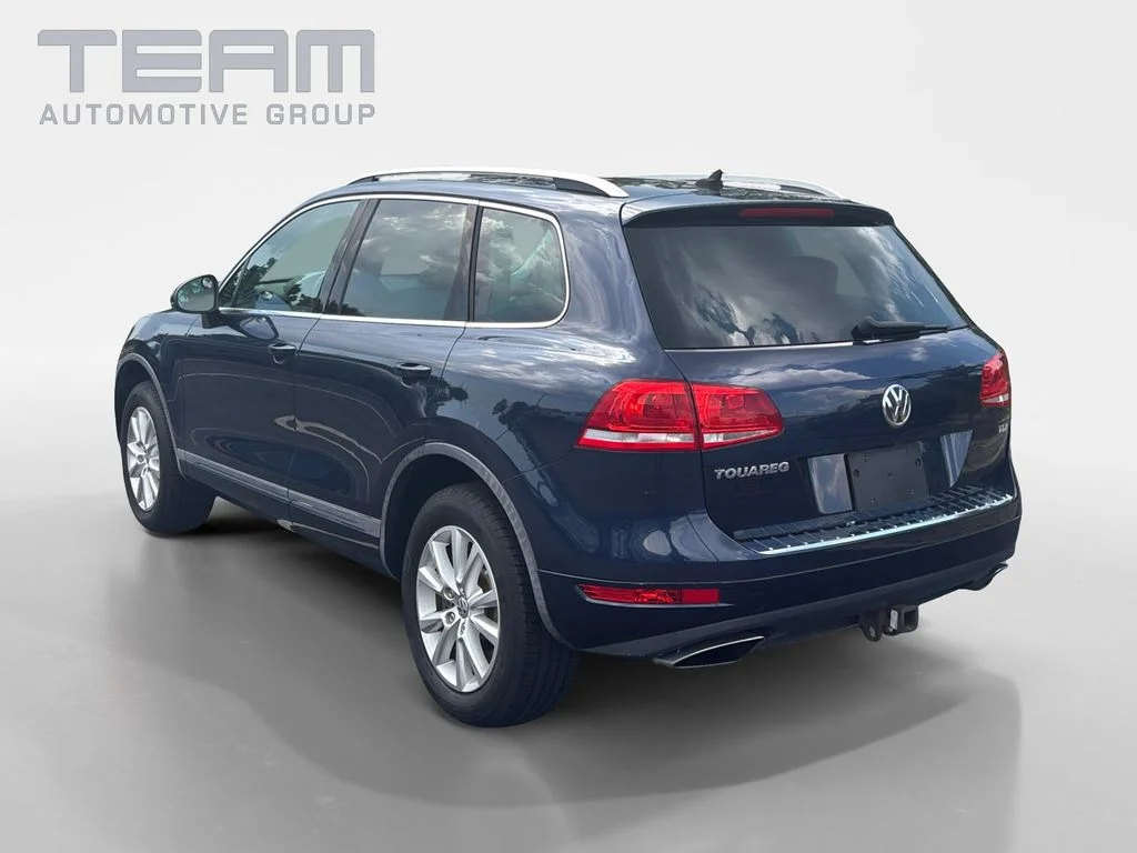 Used 2013 Black Volkswagen V6 TDI image 5