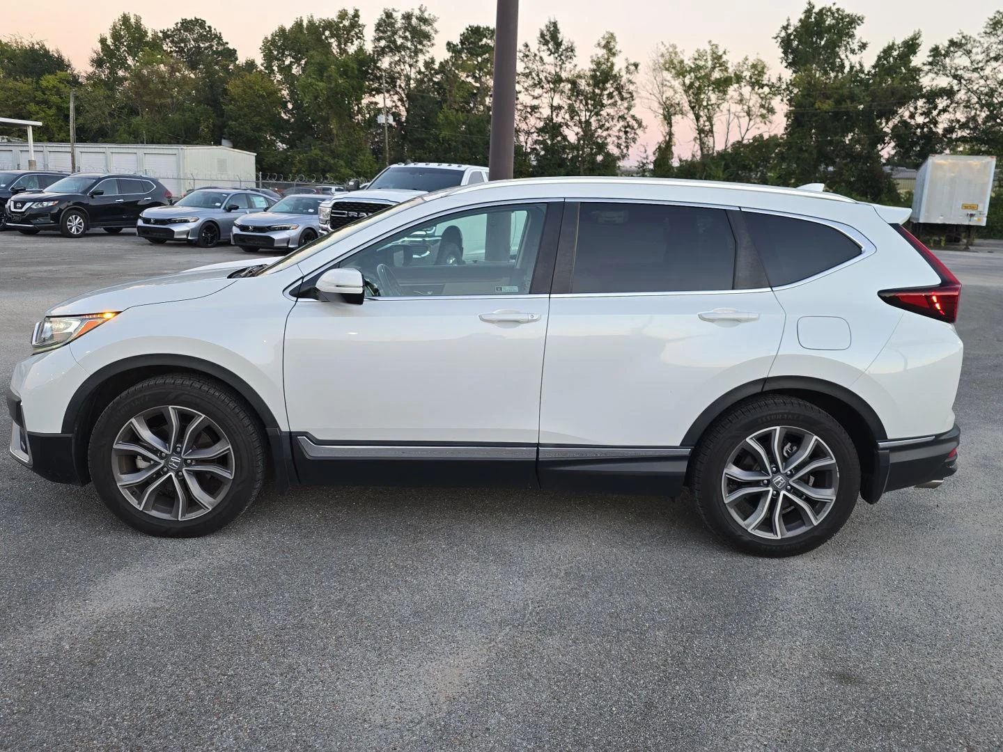 Used 2021 Platinum White Pearl Honda Touring image 9