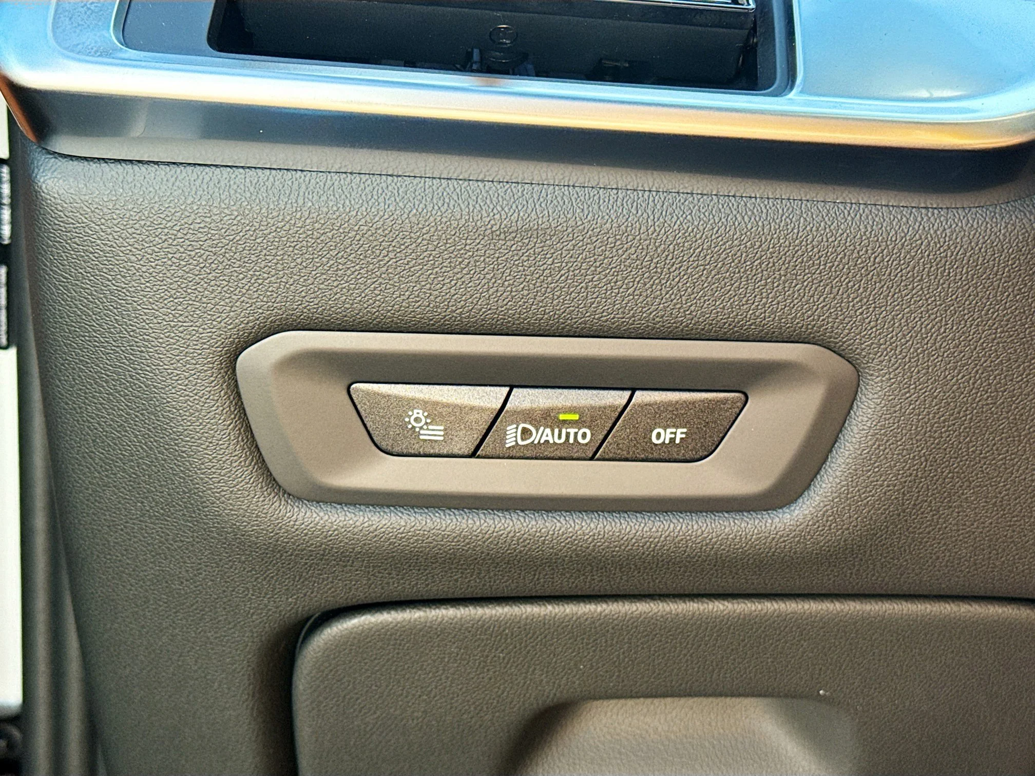 New 2026 Alpine White BMW sDrive40i image 36