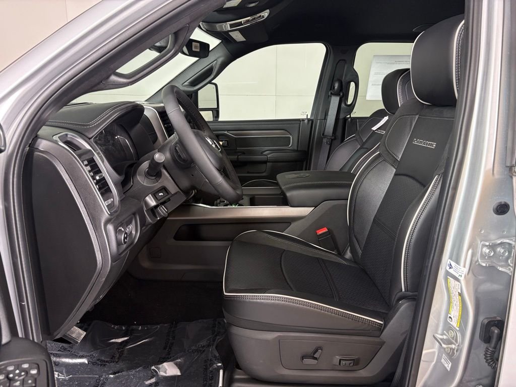 New 2026 Silver-Zynith Exterior Paint RAM Laramie image 15