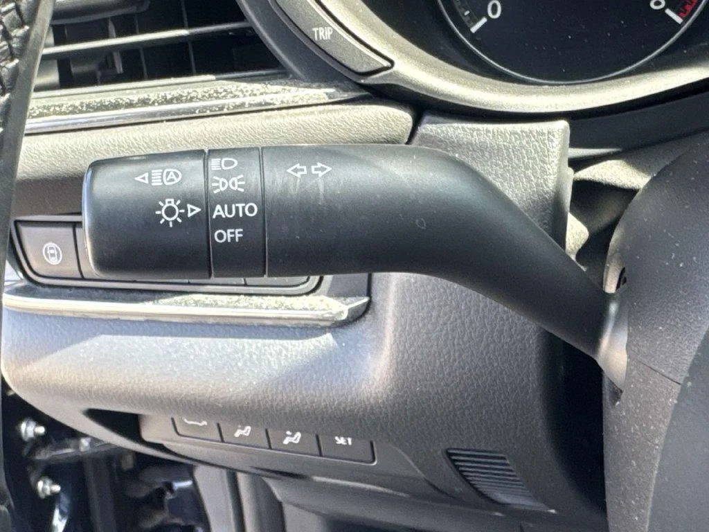 Used 2020 Deep Crystal Blue Mica Mazda Premium Package image 22