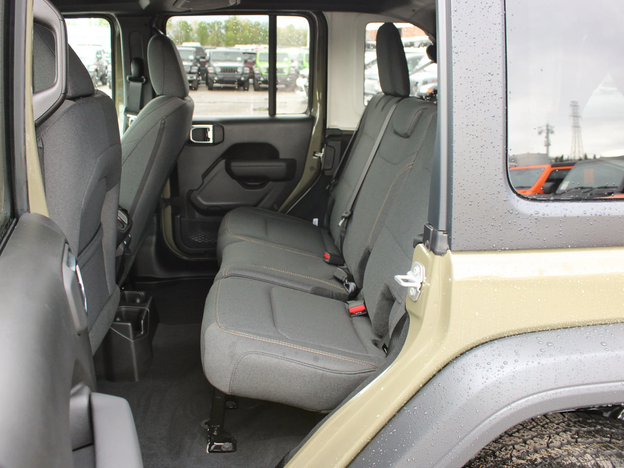 Used 2025 41 Jeep Sport S* 4 Door 4x4, Alpine Audio, Safety Group, Remote Start, Heated Seats image 10