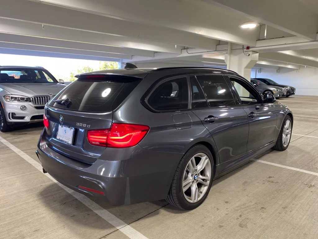 Used 2017  BMW 328d xDrive image 5