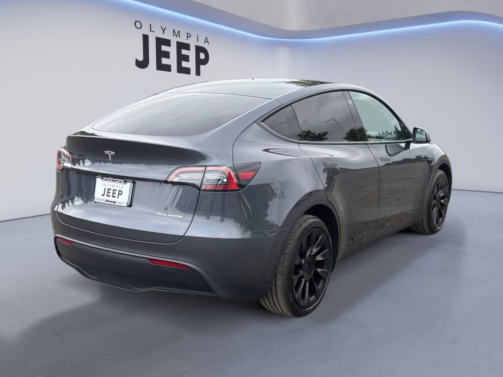 Used 2023  Tesla Long Range image 5