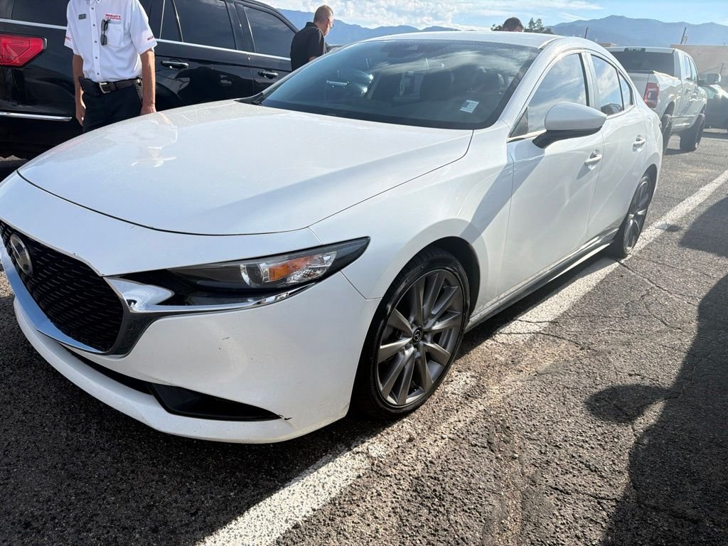 Used 2019 White Mazda Select image 1