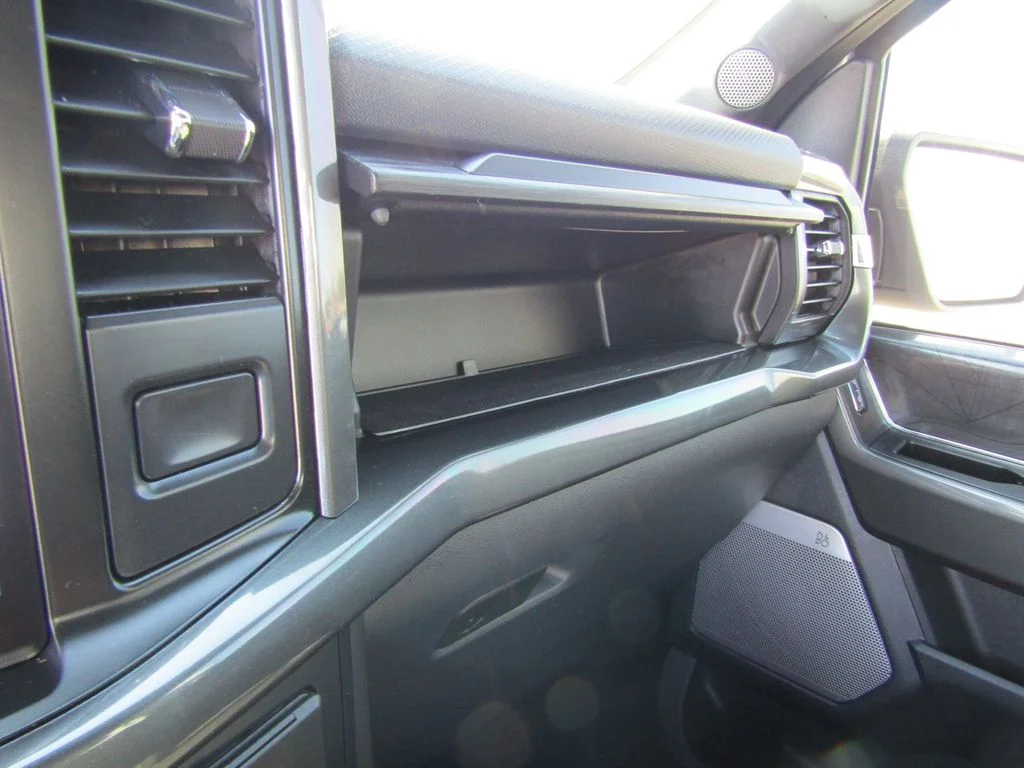 Certified Used 2023 Iconic Silver Metallic Ford XLT image 30